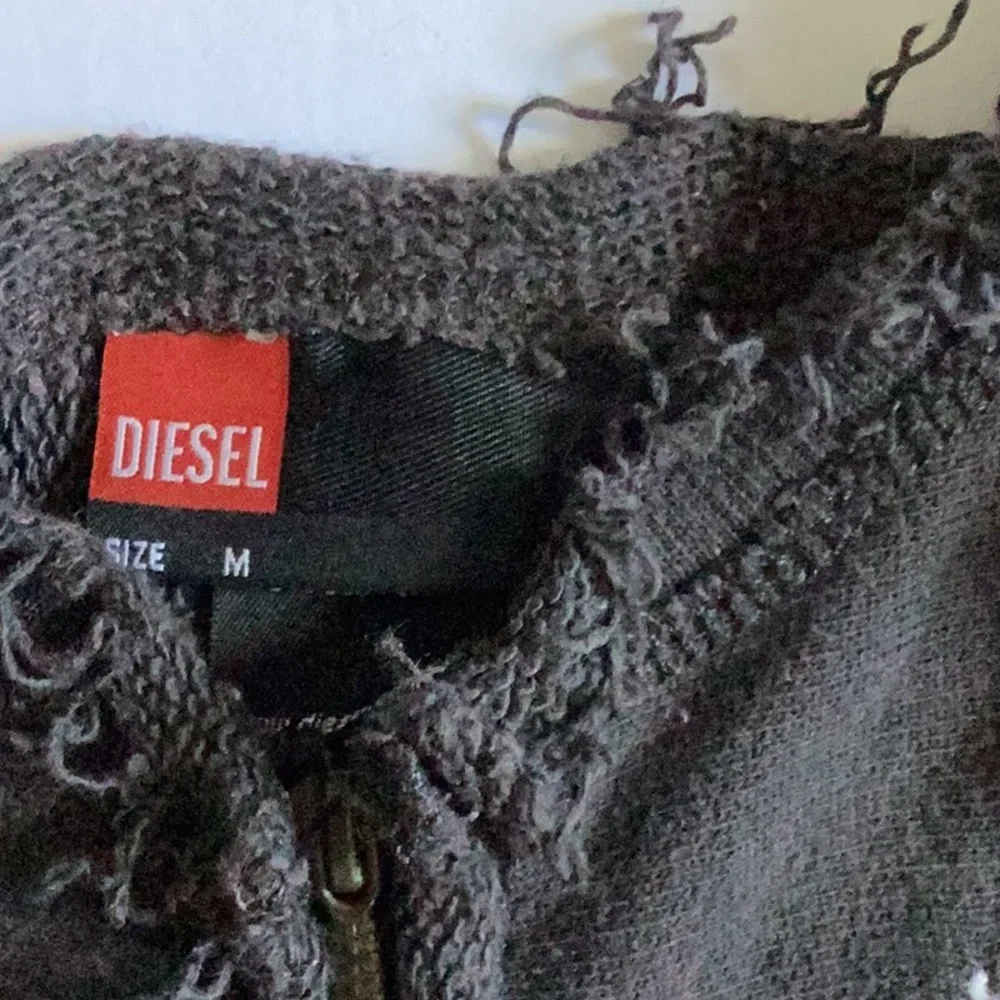 Diesel Tank with Zipper - Picture 2 of 6
